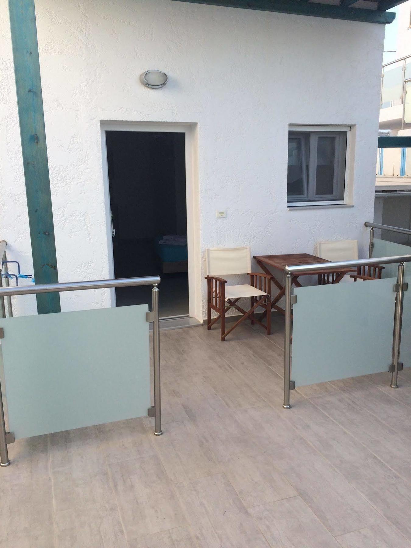 Socrates Apartmens & Restaurant Milatos Exterior photo