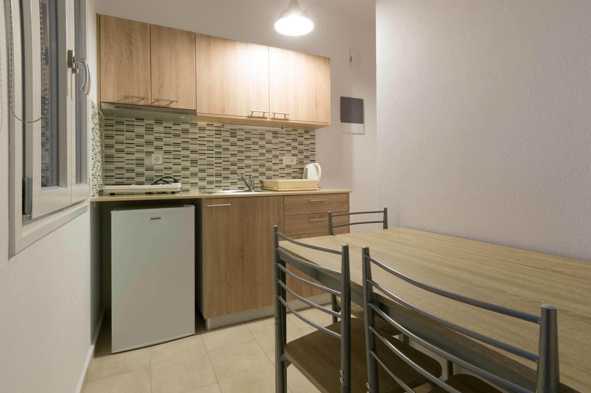 Socrates Apartmens & Restaurant Milatos Exterior photo